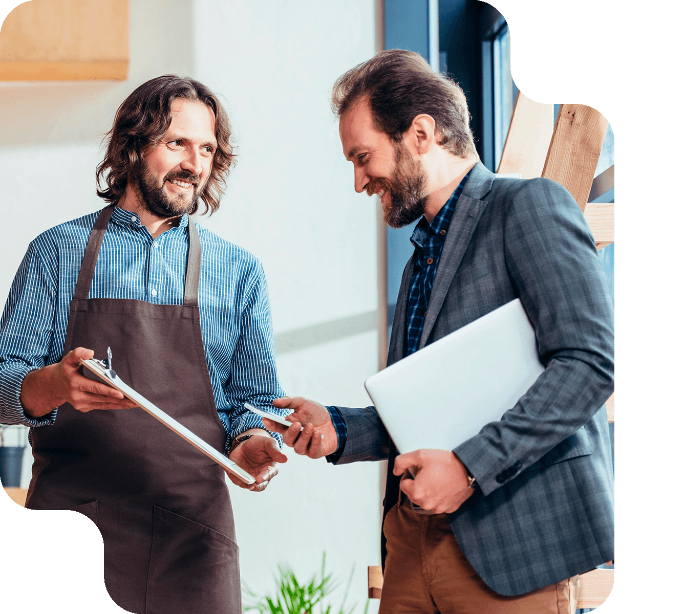 Equipo de hostelería colaborando